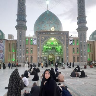 مادر ،مهربان😊آذری وآذرماهی 😜
کوشا درخواندن کتابهای تربیت کودک 👏
تلاش دوچندان دربکاربردن این اطلاعات درتربیت دودسته گلم 😍😍عاشق مسافرت وتفکر در کائنات