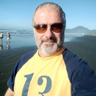 edmann's profile picture. Jornalista e digital bad company.  INFJ-T