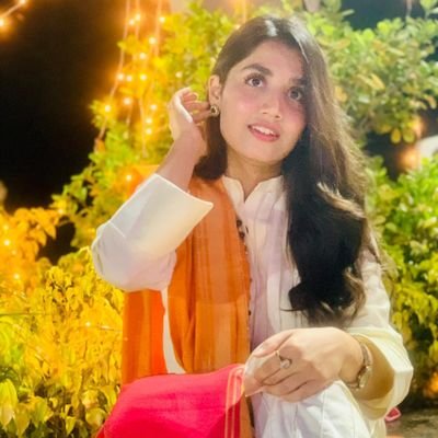 sanafarrukh0823's profile picture. for you a thousand times over 🇵🇰