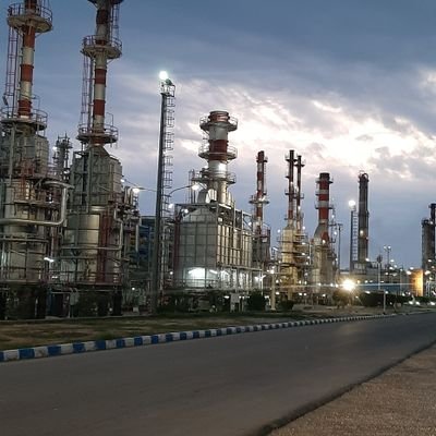 Chemical Engineer at Tehran Oil Company

لاوان و زندگی اقماری بالاخره تموم شد.