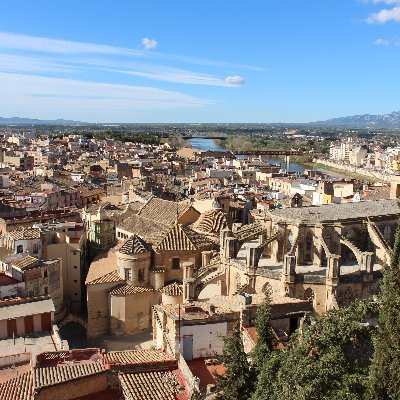 LaTortosaDeTots's profile picture. Construïm junts la teua Tortosa, la Tortosa de tots!