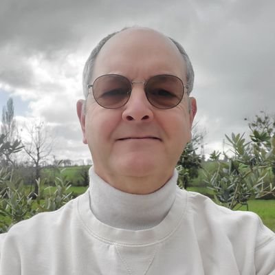 PhilippeBiguet's profile picture. Dans la Manche comme ailleurs, ne pas faire un choix, c'est faire le mauvais choix.