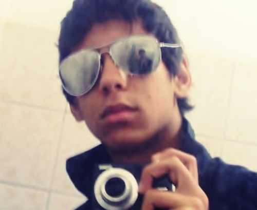 Ateu, cético, animes, seriados, parkour, .'.  e sei lá.