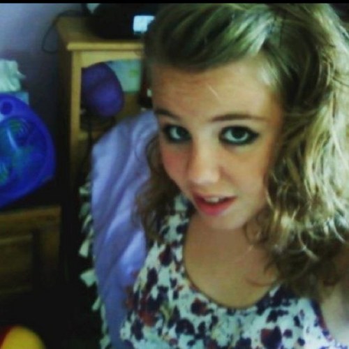 EmmBem17's profile picture. hmm, well..Freshman.14.Marlington. :)