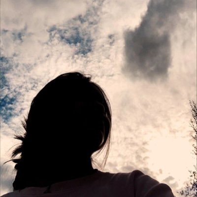 dangielicious's profile picture. ambivert|gemini|19