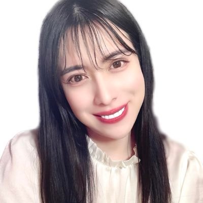 トランスジェンダーの美容家/化粧品会社FUMMY REFACE（フミーリフェイス）代表。美容オタクで💄化粧品開発してます‼︎YouTube→ https://t.co/Y8UDGdk59l インスタ→https://t.co/NIv4qTcgea •Collab Japan所属