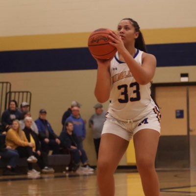 mahs 26’• 5’10 power forward • team pa #55 🤍🏀 • student-athlete • insta: destineygassert