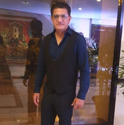 shujat656442817's profile picture. 