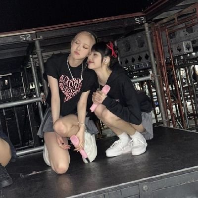 ebeza29's profile picture. รักLisa🐯 ชอบRosé🐿 ห่วงJennie🐨 เอ็นดูJisoo🐰ซัพพอร์ตBlackpink💗