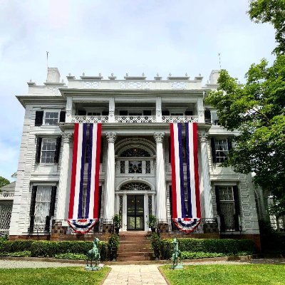 Linden Place Mansion is an 1810 Federal style mansion museum located in the heart of historic downtown Bristol, Rhode Island. 

(401) 253-0390