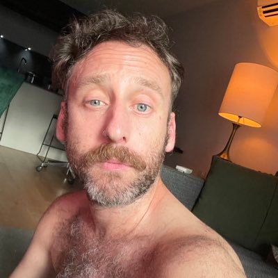 nickerlessj's profile picture. Vague, sweaty and often napping