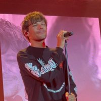 pi ×͜× met louis(@angelsflyftdt) 's Twitter Profile Photo