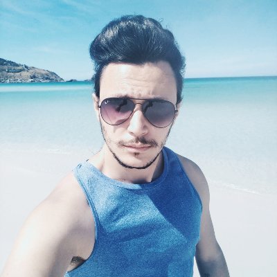 Moreno alto,bonito e sensual.Talvez eu seja a solução dos seus problemas♫ ♍