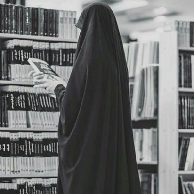 طلبه پیرو خط ولایت/ کارشناس ارشد علوم قرآن/
مدیر مقتدر 😎/ مامان ۴ تا فرشته 😍 /
با یه داغ بر دل نشسته🥀