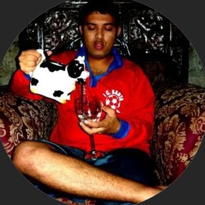 samvanderth's profile picture. #Escritor de sueños poco creativo sin publicaciones en librerías, #Locutor con horrenda voz 👻