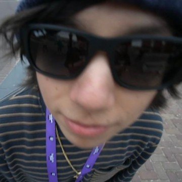 Alex08602951522's profile picture. TILIN