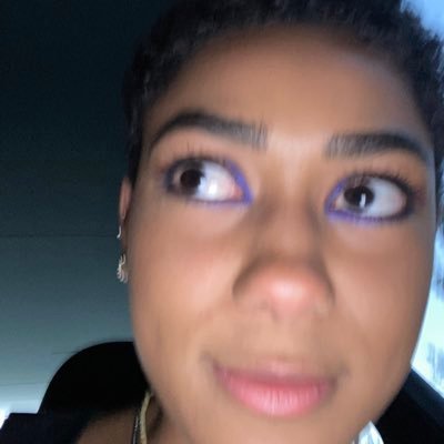 • 🦀 cancer 🌙 season 🦀 • she/her • yall im bi🏳️🌈• i don’t give a fuck bc twitters not a real place. empathy is a bisexual, it goes both ways