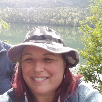 Zorzhanna's profile picture. Libertarian mom who knits, quilts, crafts,  questions authority, and enjoys being a Ren fangirl.  GAWD he's a genius.