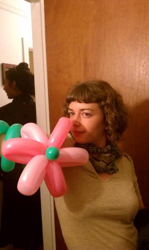 lesliehoneybee's profile picture. lover of bikes, ecovillages, maps, and capybaras