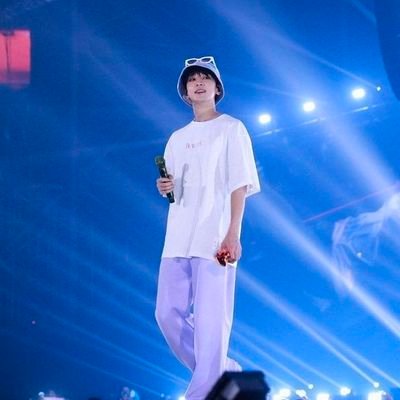 FAN ACCOUNT for #SEVENTEEN • filo •
don't be shy, slip into the diamond life. 💎