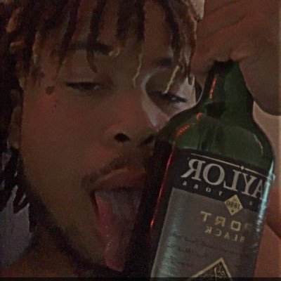 brucewilkerson3's profile picture. this page is now only for content  links coming soon content coming soon 😈📸🎥🤳