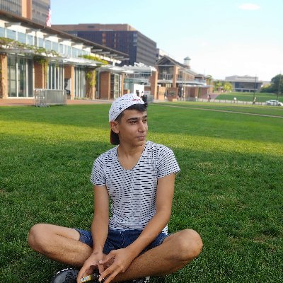 yhasantoma's profile picture. 