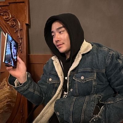 kim_sungoo12's profile picture. 저는 사진작가이자 전 세계적으로 일하는 영화 제작자입니다. 비즈니스를 위해 저를 불러주세요. 항상 연락할 수 있습니다. 감사합니다 🙏.