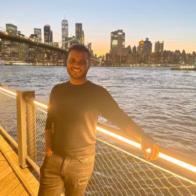varinups's profile picture. Tweets are my own and should never be taken seriously