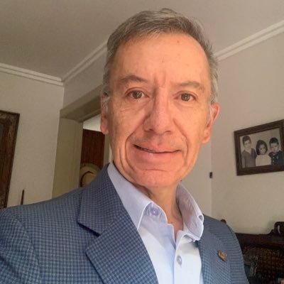 EnriqueCorreaA5's profile picture. abogado , fundador de DIKE Estrategias Legales.