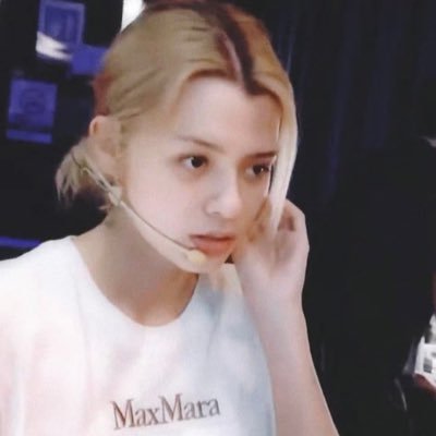 UJNNpvCyyFWbLoF's profile picture. 