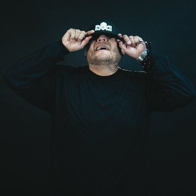 juliojuraz's profile picture. Little el Crack 🌵
#ANIMAL AMBITION MUSIC 🦍
#AAM 🦖
#UnaVidaEsSuficiente