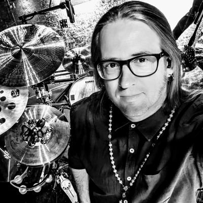 I teach children about smut, profanity, obscenity, racism, misogyny, murder, violence, drugs; I teach them Shakespeare.
Teacher. Writer. Artist. Drummer.