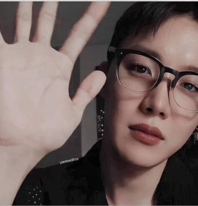 Lily16387775's profile picture. 