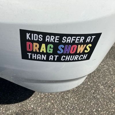 Parent, teacher, feminist, witch, pug lover, animal fan, equal rights defender, music fan, sisterhood not cisterhood, pro-choice, European...
she/her