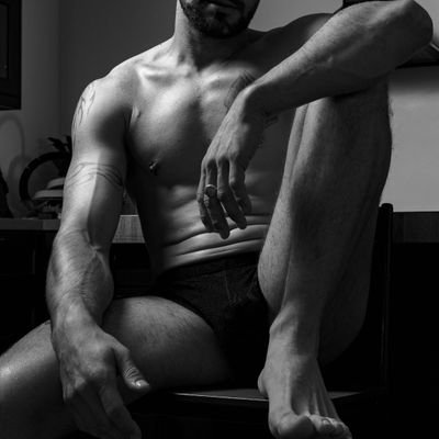 Photographe en occitanie 📸

// Mon Instagram : artphoto.intime // 
boudoir, sexy, nu et plus 🔞
Recherche des modèles femmes et hommes 💥