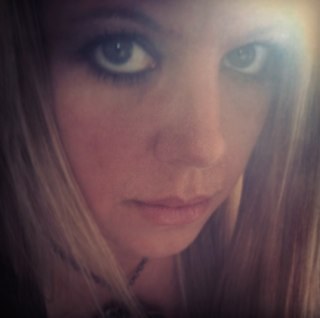 CrazyDogMama's profile picture. Happy being a Crazy Dog Mama to my Jack Russell Terriers - Benny & Sadie!