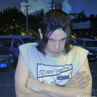 🎵 i wanna put you in the past 'cause I'm traumatized ♤♡
《son of @yourmrgold》