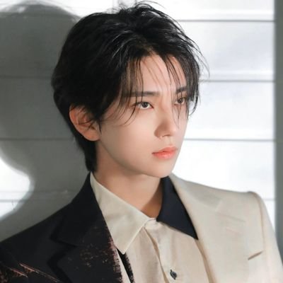 S31030215's profile picture. 🦋