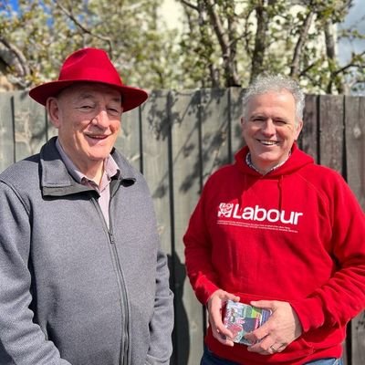Cllr Phil Hourahine and Cllr Paul Bright are Team St Julians. Welsh Labour 🌹 Cllrs for St Julians ward, Newport.
Find us also on Facebook - St Julians Labour.