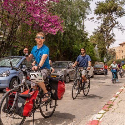 ירושלמי מזה תקופה, פיזיקאי/מהנדס לשעבר, פרוייקטור אופניים בצתא