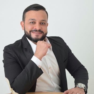 HIJO DE DIOS |
EL PARTNER |
Broker Inmobiliario |
Conferencista
Liderazgo y Crecimiento Personal
CEO @partnersrealty.ve
Certificado Bienes Raíces Comerciales