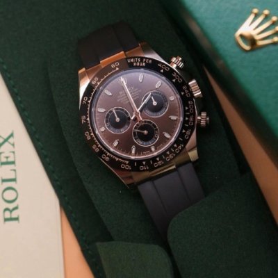 NnamdiOgbo24145's profile picture. Drink, watches, perfumes what else do you need🙃🙃 sometimes crypto🤑