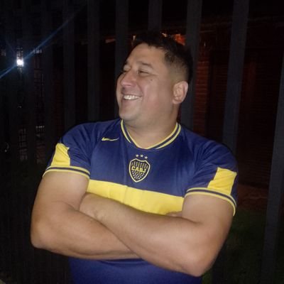 Bostero hasta la médula de P. Nogues punk rock y cerveza para todos!!!💙💛💙