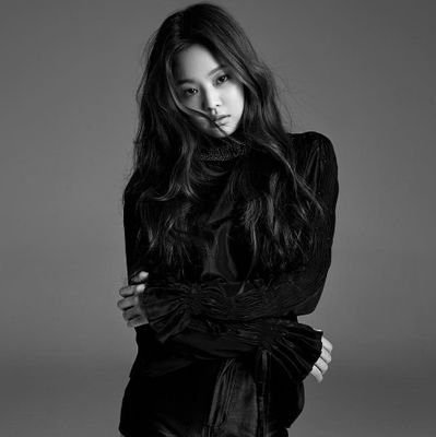 zoyajoi's profile picture. We grow through what we go through🌿