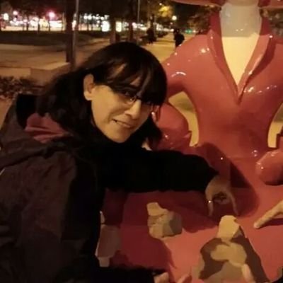 Dianiya_8's profile picture. No todos los ojos lloran el mismo día.