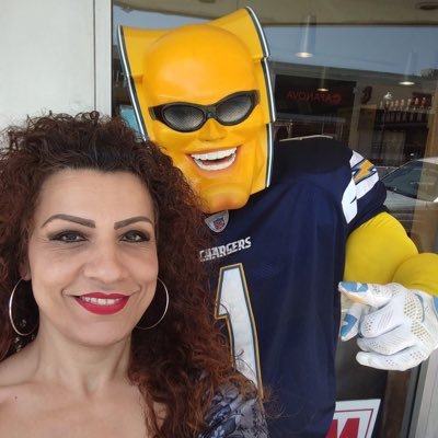 The official San Diego Charger Mascot. The unofficial Self Proclaimed LA Charger Mascot💙building the chargers fan base 💙⚡️💙⚡️💙