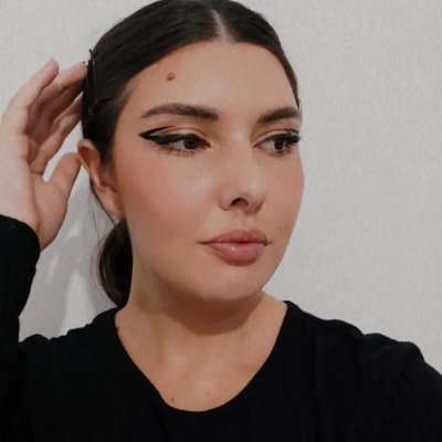 andrialves97's profile picture. Designer Gráfico e Diagramadora, caprica raiz ✌