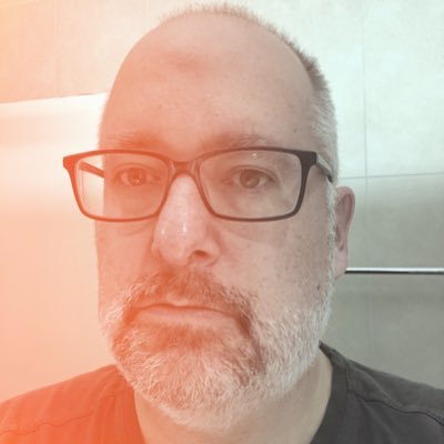 Journaliste @radiortn, auteur et fictiologue. Désormais surtout actif sur Masto 🐘