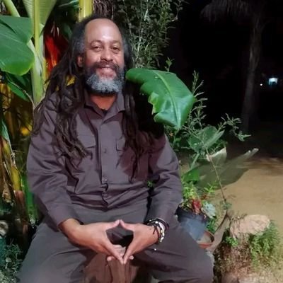 Lehlogo31775851's profile picture. fuck your good English, I'm not here to agree with you