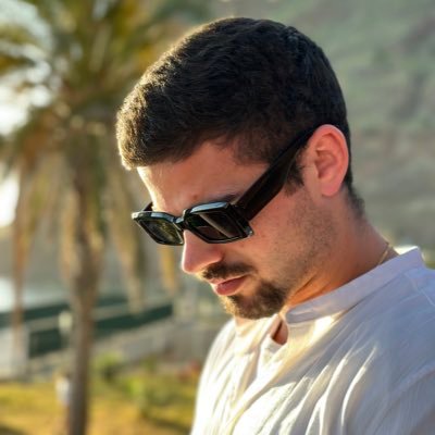 Founder of https://t.co/qgCG0IErme | 300,000,000+ views on Tiktok | Helping AI products & apps build on Tiktok with DFY organic marketing